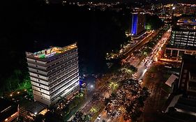 Howard Johnson By Wyndham Kota Kinabalu City Centre, Formerly Hotel Shangri-La Kota Kinabalu